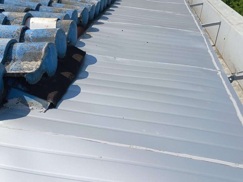 상가 지붕 샌드위치판넬 보수공사